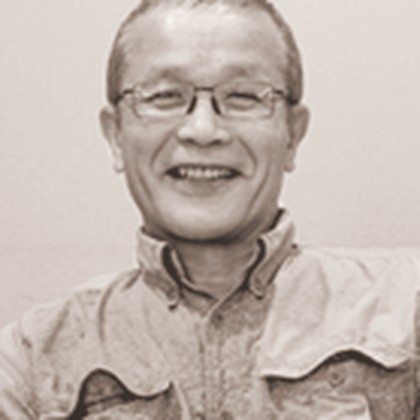石井 栄造